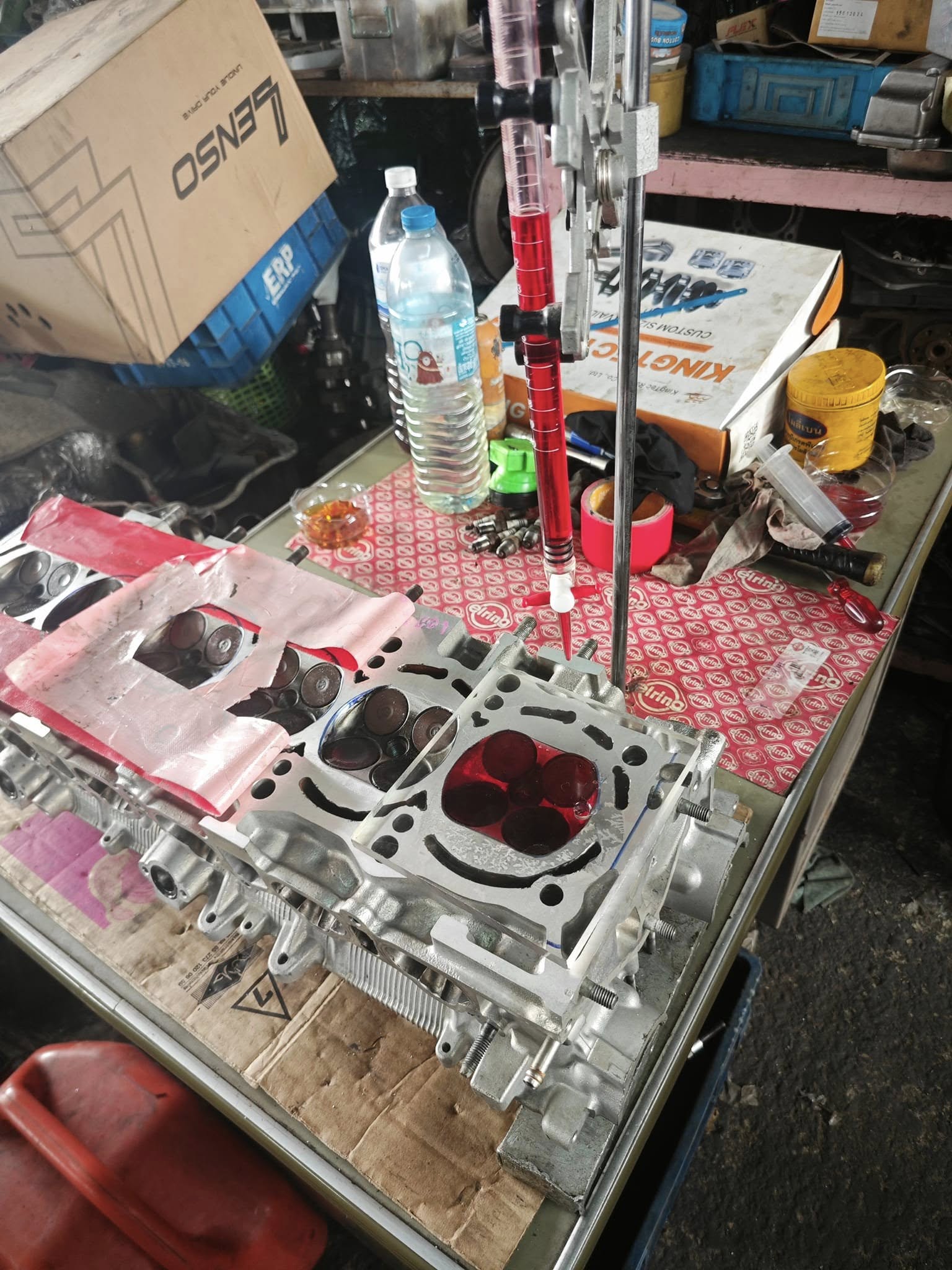 Cylinder head valve and chamber work